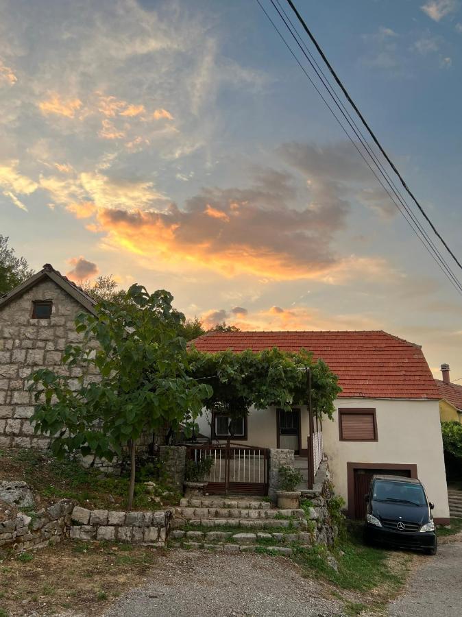 Kuca Za Odmor Villa Nikšić Eksteriør bilde